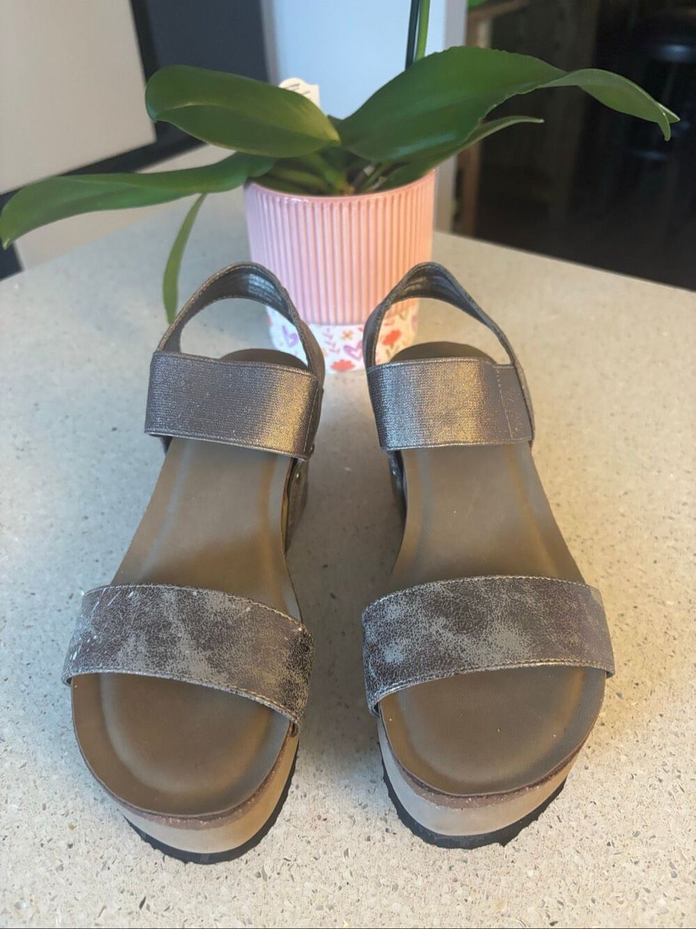 Women’s crown vintage wedge shoes